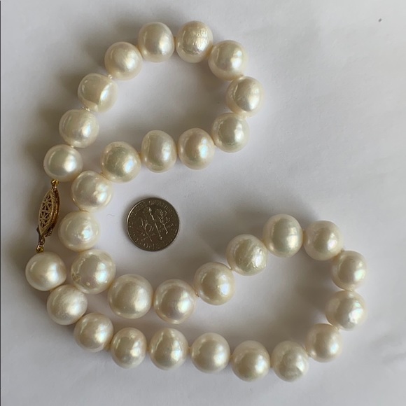 **SOLD** 12-14mm White Cultured Pearl Hand Knotted - Picture 5 of 8